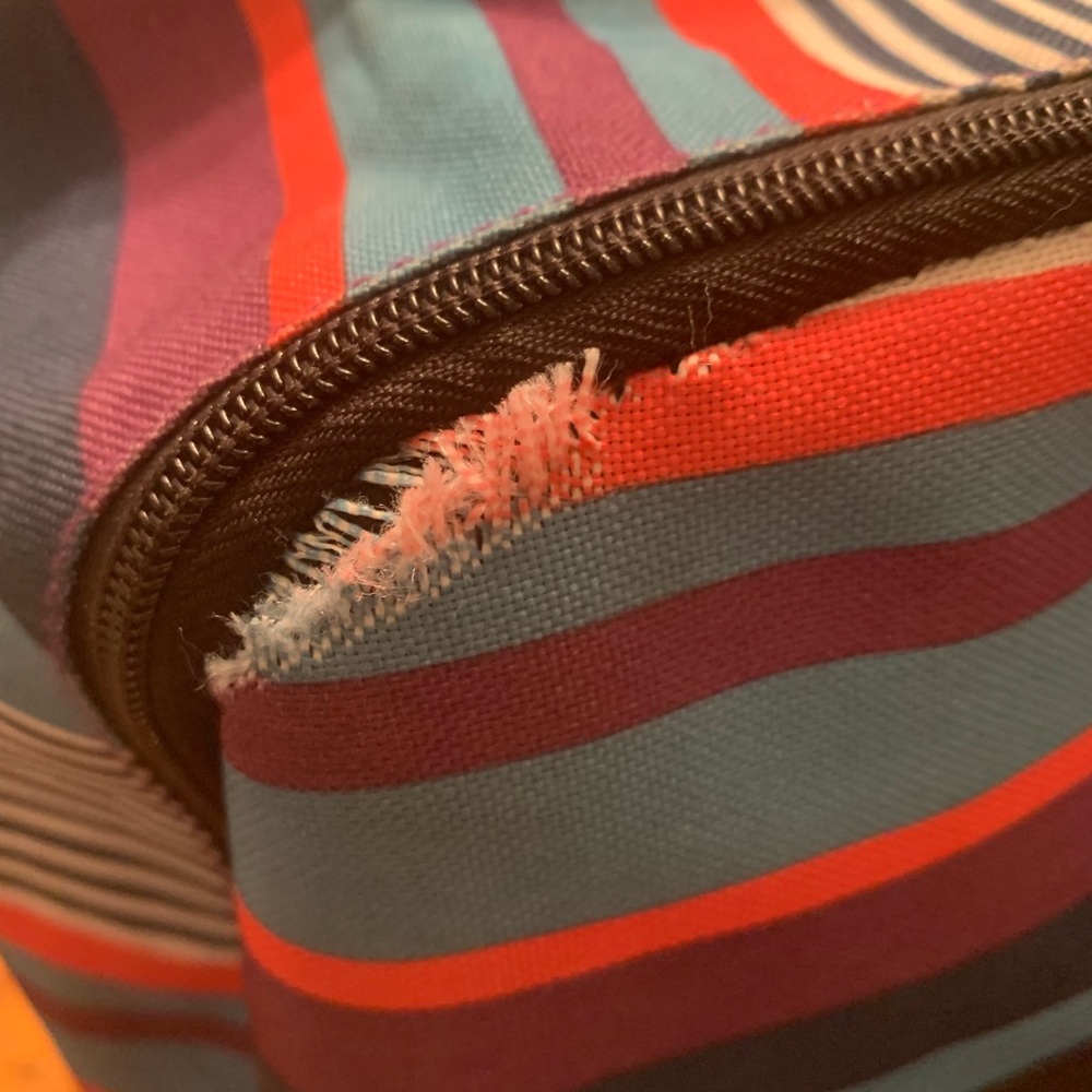 Girls Roxy back pack - Picture 2 of 4